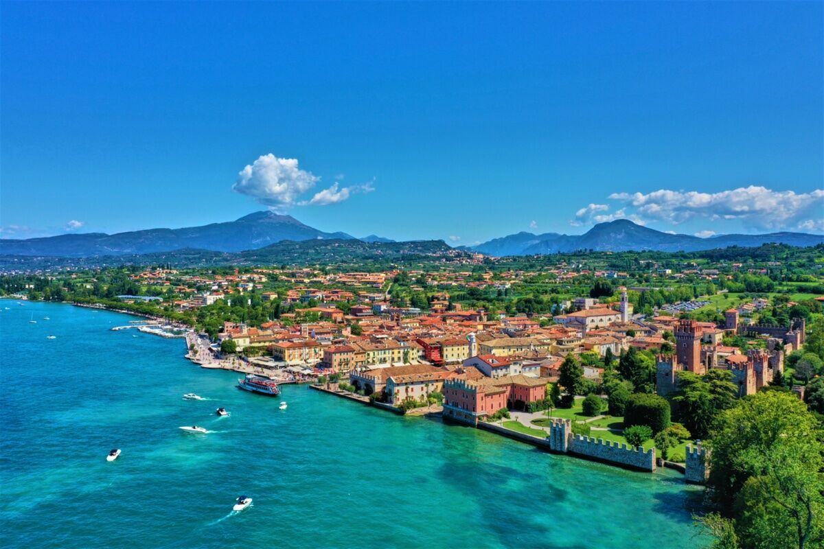 Passeggiata con Yoga tra gli Splendori di Lazise e Cisano desktop picture