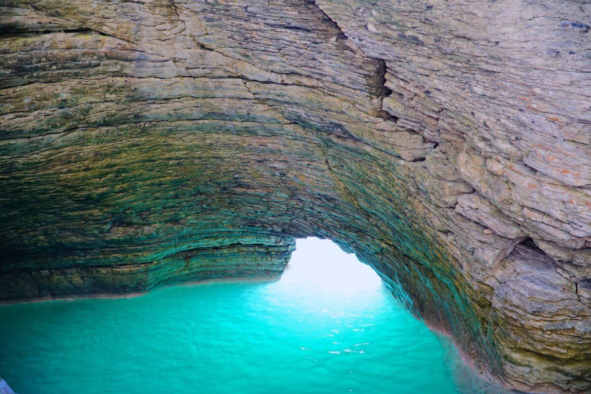 La Grotta Azzurra di Mel, un Incantevole Angolo Segreto - POMERIGGIO desktop picture
