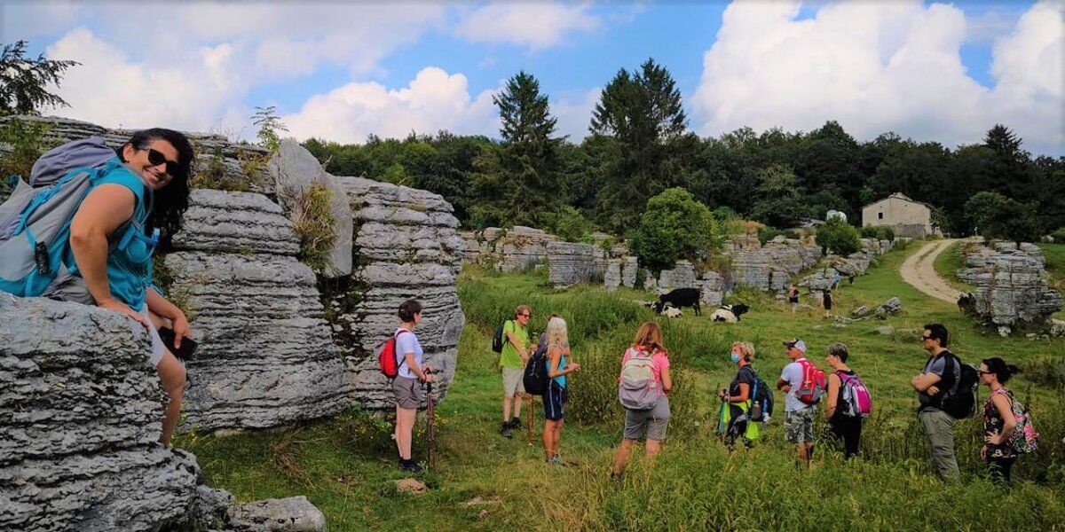 Trekking nella Valle delle Sfingi: I Labirinti di Pietra in Lessinia Trekking nella Valle delle Sfingi: I Labirinti di Pietra in Lessinia desktop picture