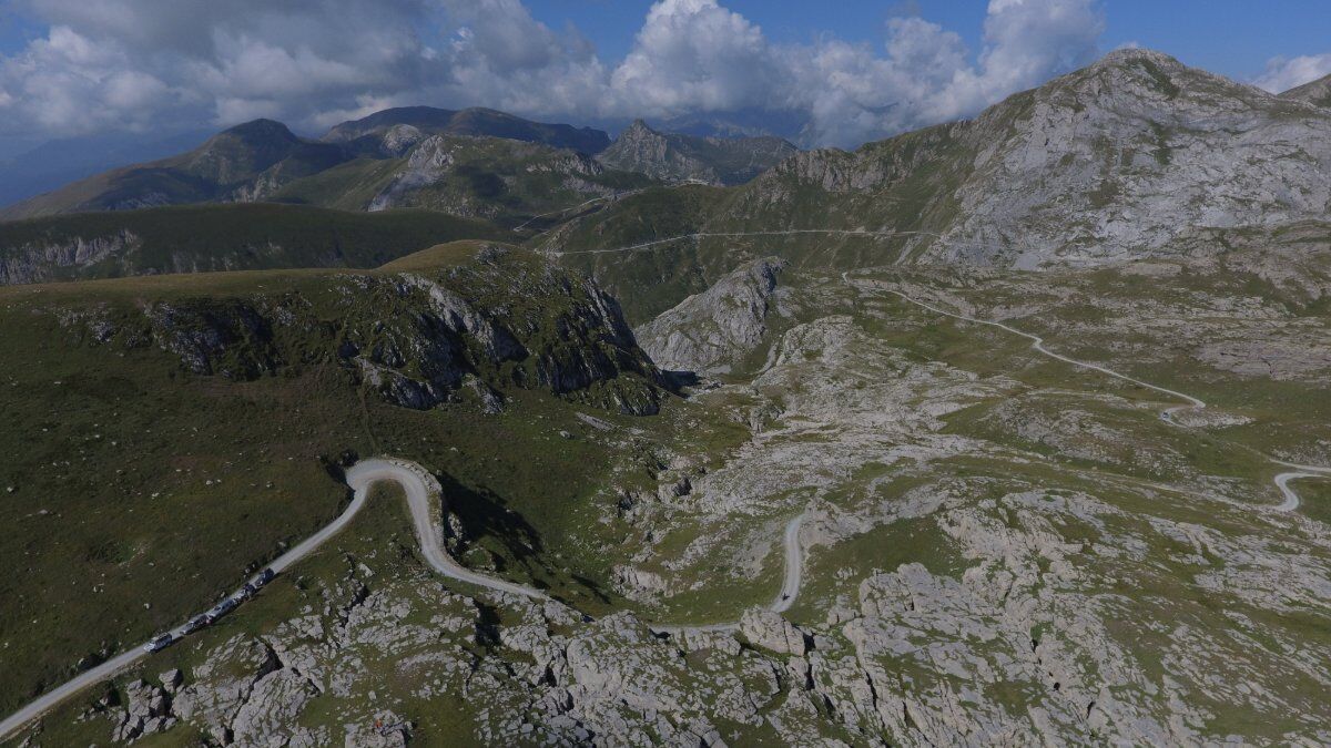 L'Alta Via del Sale: Trekking in Costa sui Monti Liguri desktop picture