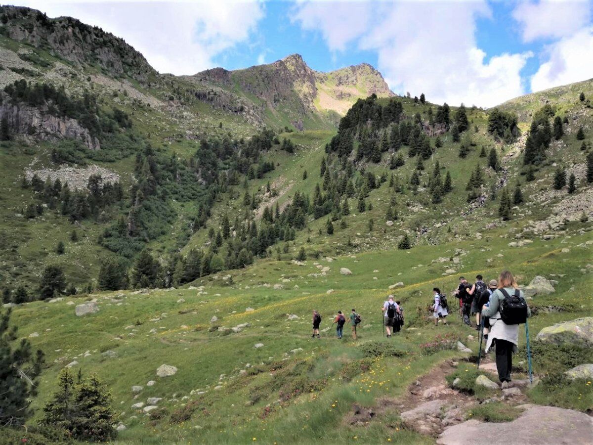 I laghetti alpini a Cima Juribrutto: trekking tra cielo e terra desktop picture