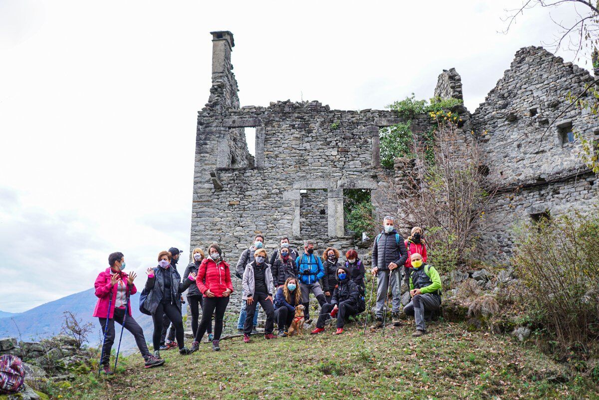 Un Percorso tra gli Antichi Borghi in Pietra della Riviera d’Ossola Un Percorso tra gli Antichi Borghi in Pietra della Riviera d’Ossola desktop picture