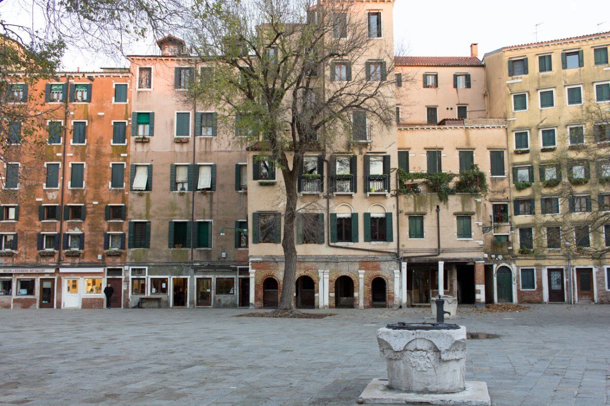 Venezia Misteriosa: Crocevia di Popoli, Culture e Simboli desktop picture