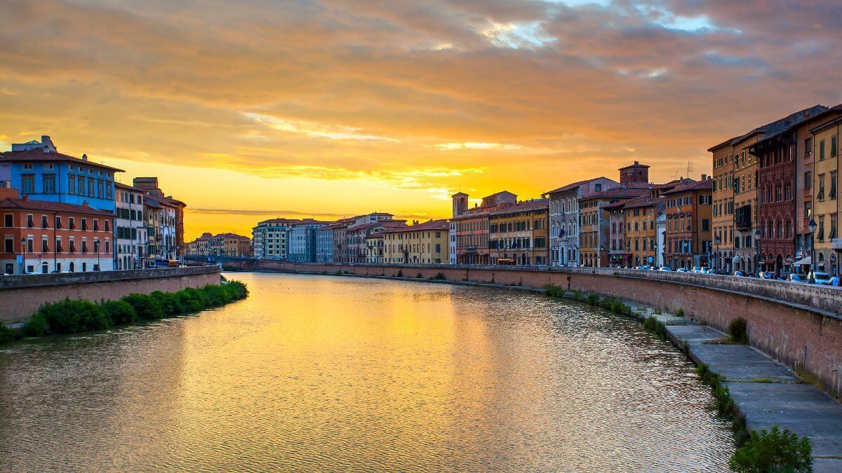 Tour guidato dei Palazzi di Pisa: tra storia e curiosi aneddoti Tour guidato dei Palazzi di Pisa: tra storia e curiosi aneddoti desktop picture