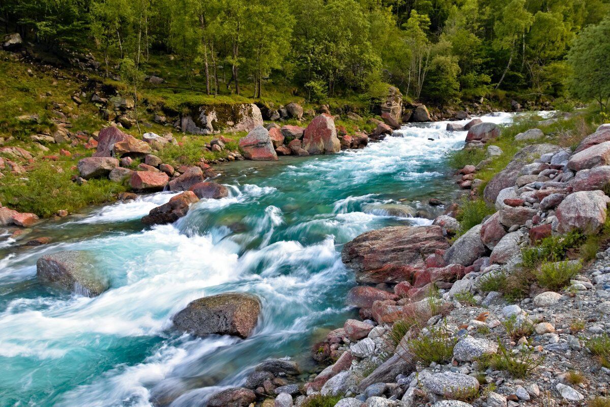 🎃Un Tour tra Masche e Stregoni: Le Leggende Sospese sul Fiume Stura🎃 desktop picture