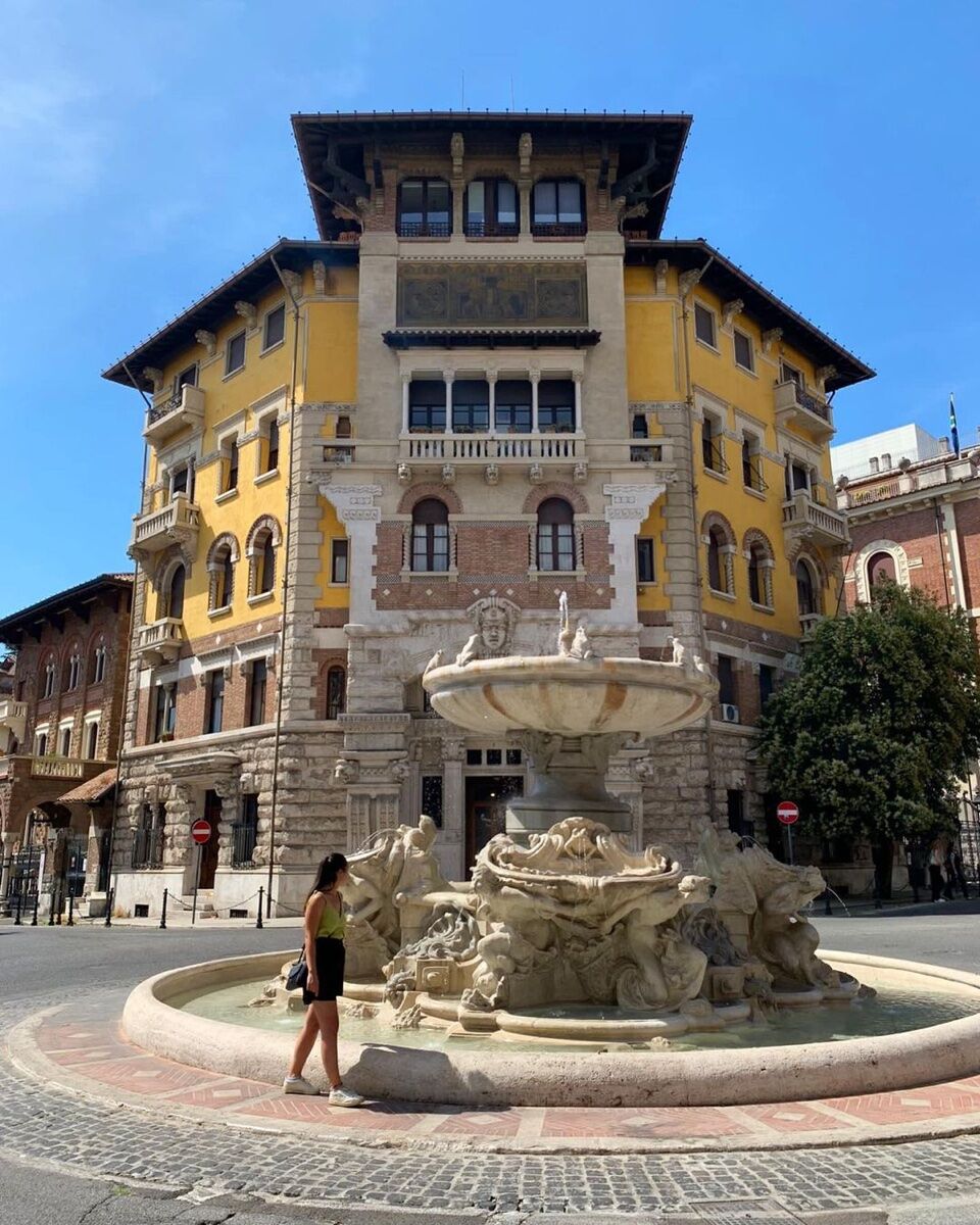 Tour Guidato con Aperitivo alla Scoperta di Coppedè Tour Guidato con Aperitivo alla Scoperta di Coppedè desktop picture