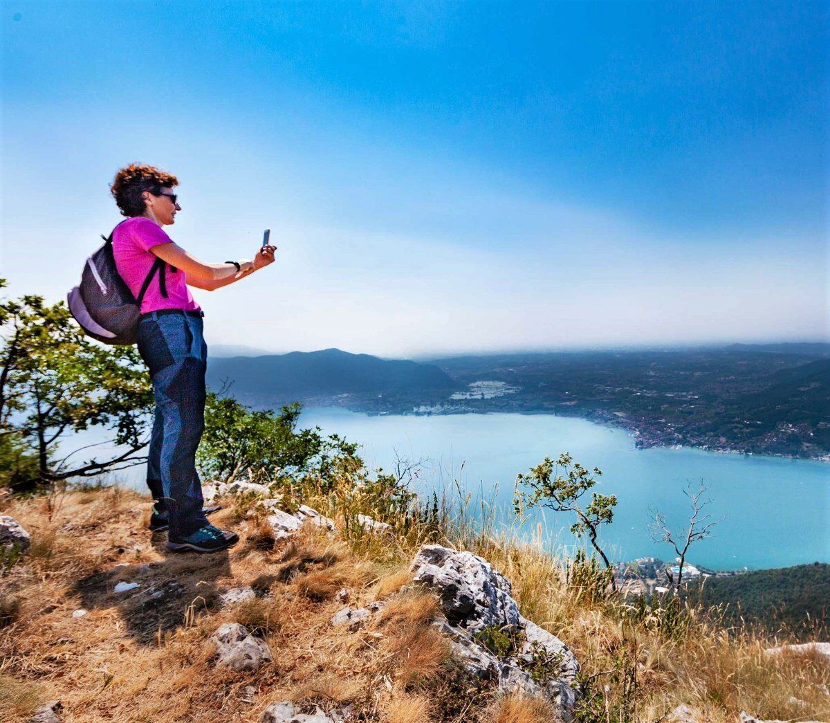 Camminata sul Lago d’Iseo: il Corno Buco e la sua vista mozzafiato desktop picture