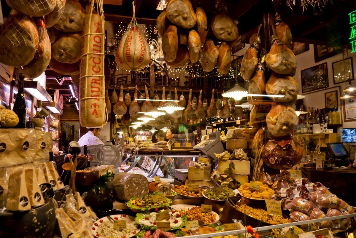 Passeggiata Gastronomica con Degustazione a Bologna: Le Tradizioni della “Città Grassa” desktop picture