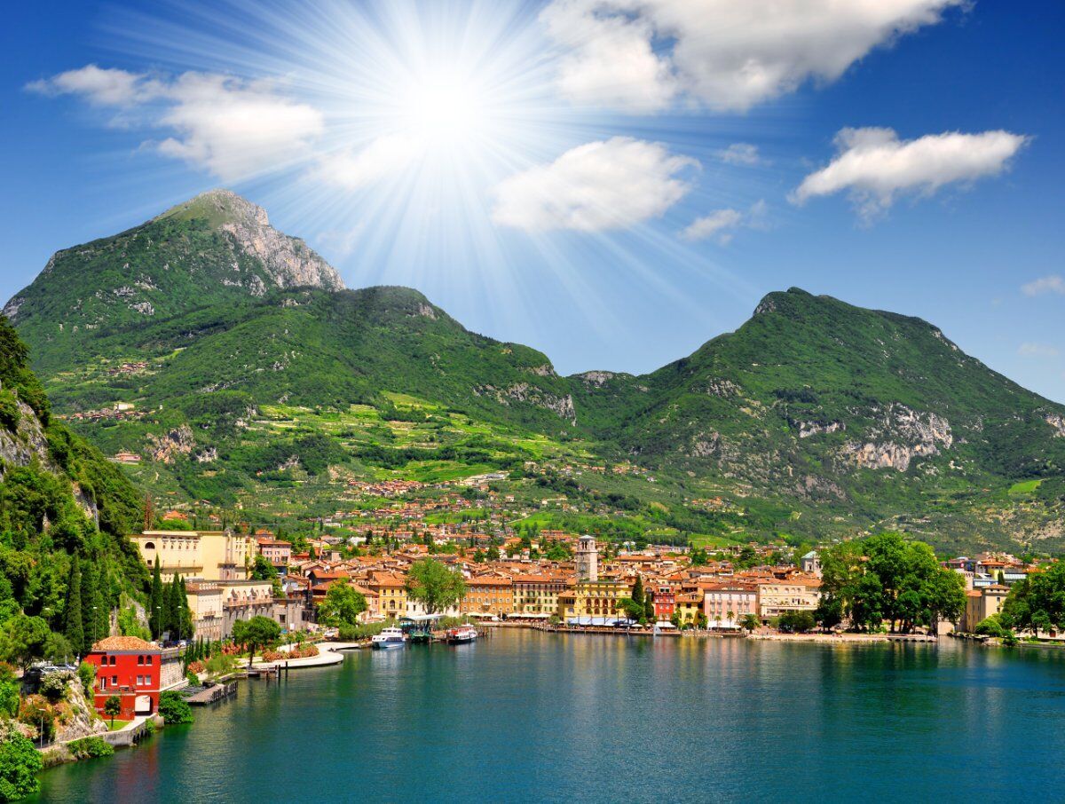 Riva del Garda, la Perla del Lago: Uscita Didattica in Lingua Inglese desktop picture