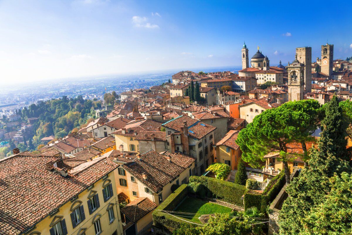 Uscita Interattiva in Inglese: Bergamo, Capoluogo Orobico desktop picture