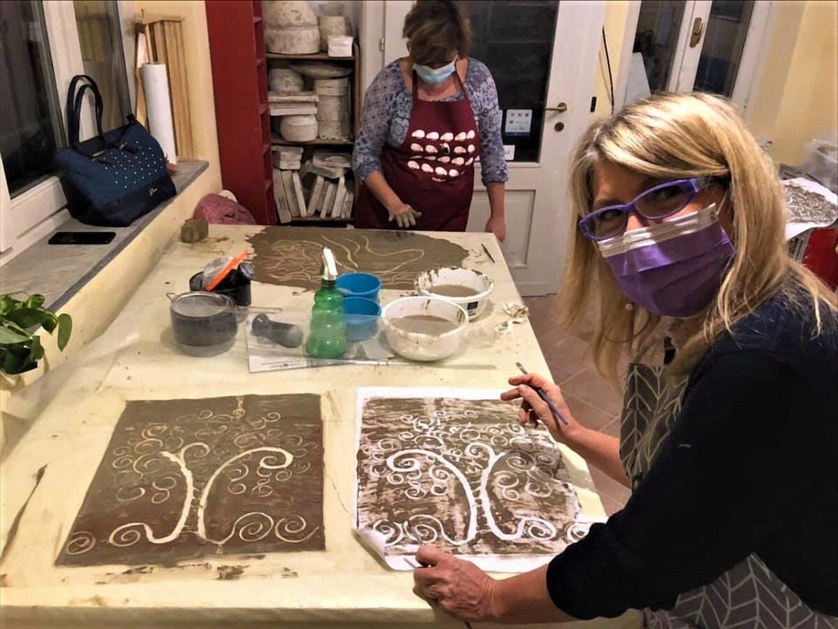 Corso dai Maestri Ceramisti: Impariamo la Pittura con Argilla su Tela Corso dai Maestri Ceramisti: Impariamo la Pittura con Argilla su Tela desktop picture