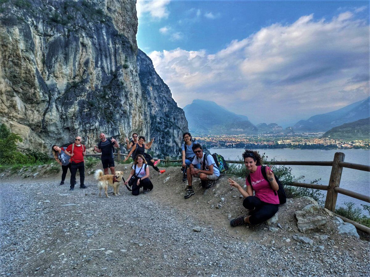 Una Passeggiata sulla Spettacolare Strada del Ponale desktop picture