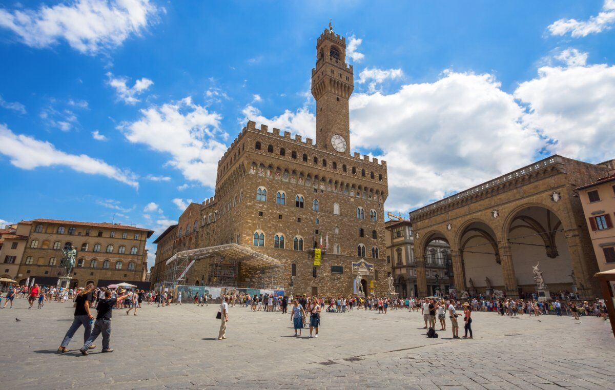 Firenze Gloriosa: Visita Esclusiva a Palazzo Vecchio, una Reggia per Cosimo I desktop picture