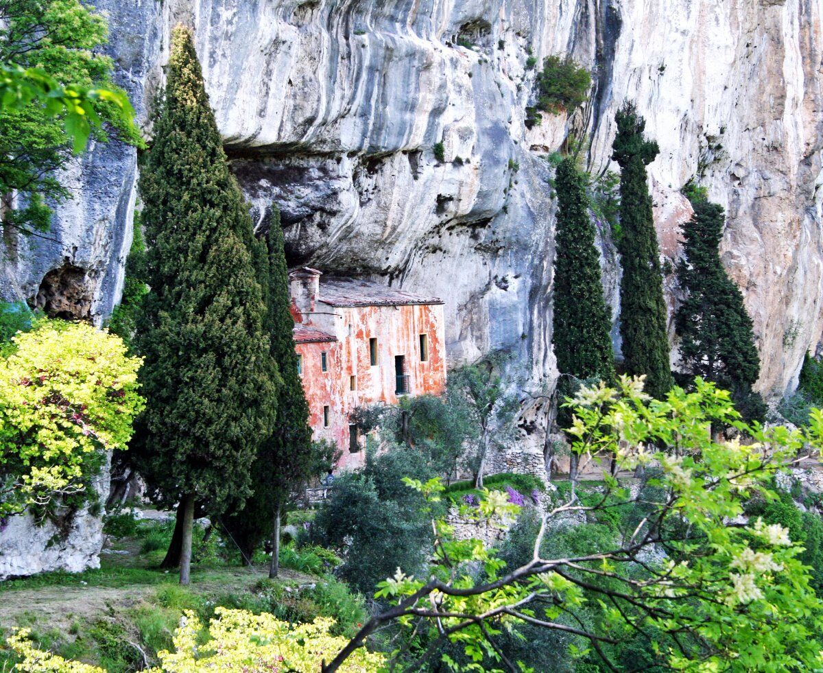 Trekking a Lumignano: tra la Natura incontrastata dei Colli Berici Trekking a Lumignano: tra la Natura incontrastata dei Colli Berici desktop picture