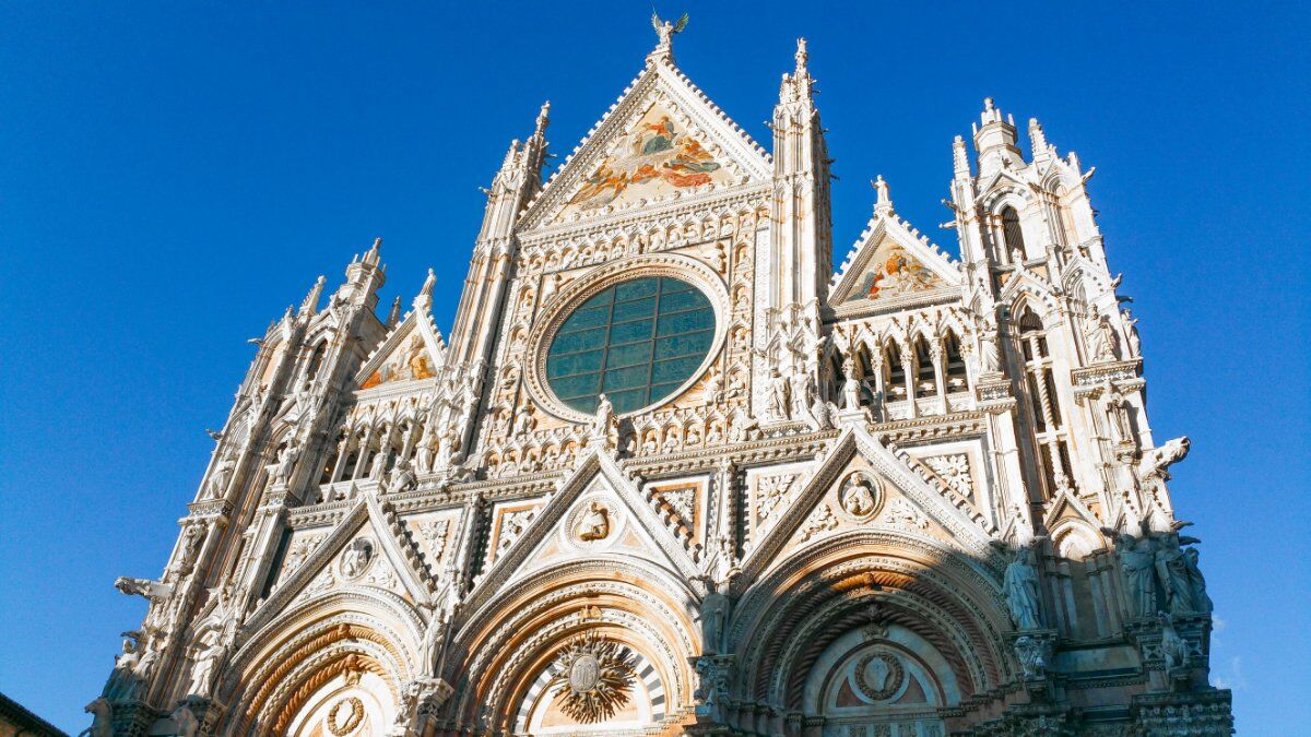 Siena: VISITA ESCLUSIVA alla Cattedrale, il Pavimento, la Piazza tra Esoterismo, Religione e Storia desktop picture