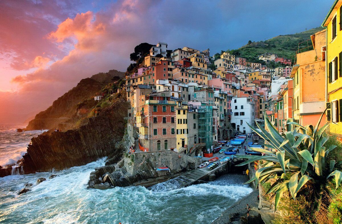 🎃 Halloween alle Cinque Terre: Viaggio di Tre Giorni tra le bellezze liguri🎃 🎃 Halloween alle Cinque Terre: Viaggio di Tre Giorni tra le bellezze liguri🎃 desktop picture
