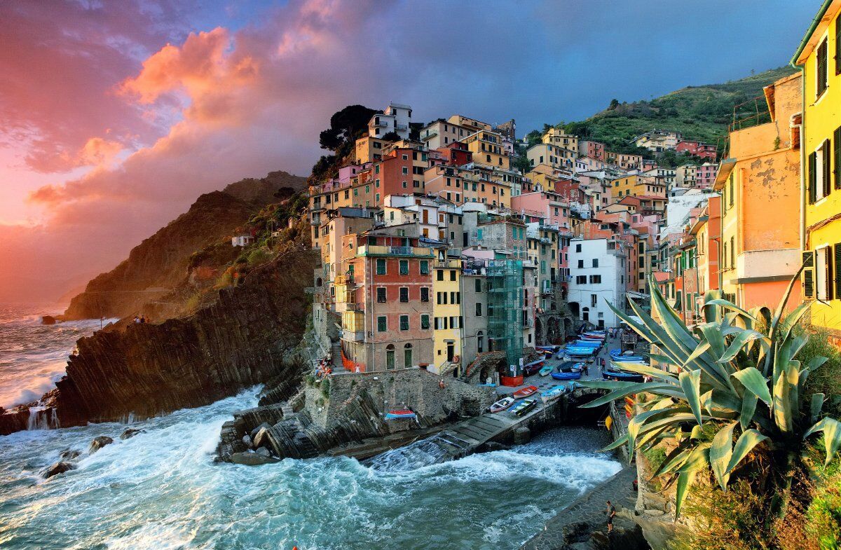 🎃 Halloween alle Cinque Terre: Viaggio di Tre Giorni tra le bellezze liguri🎃 desktop picture