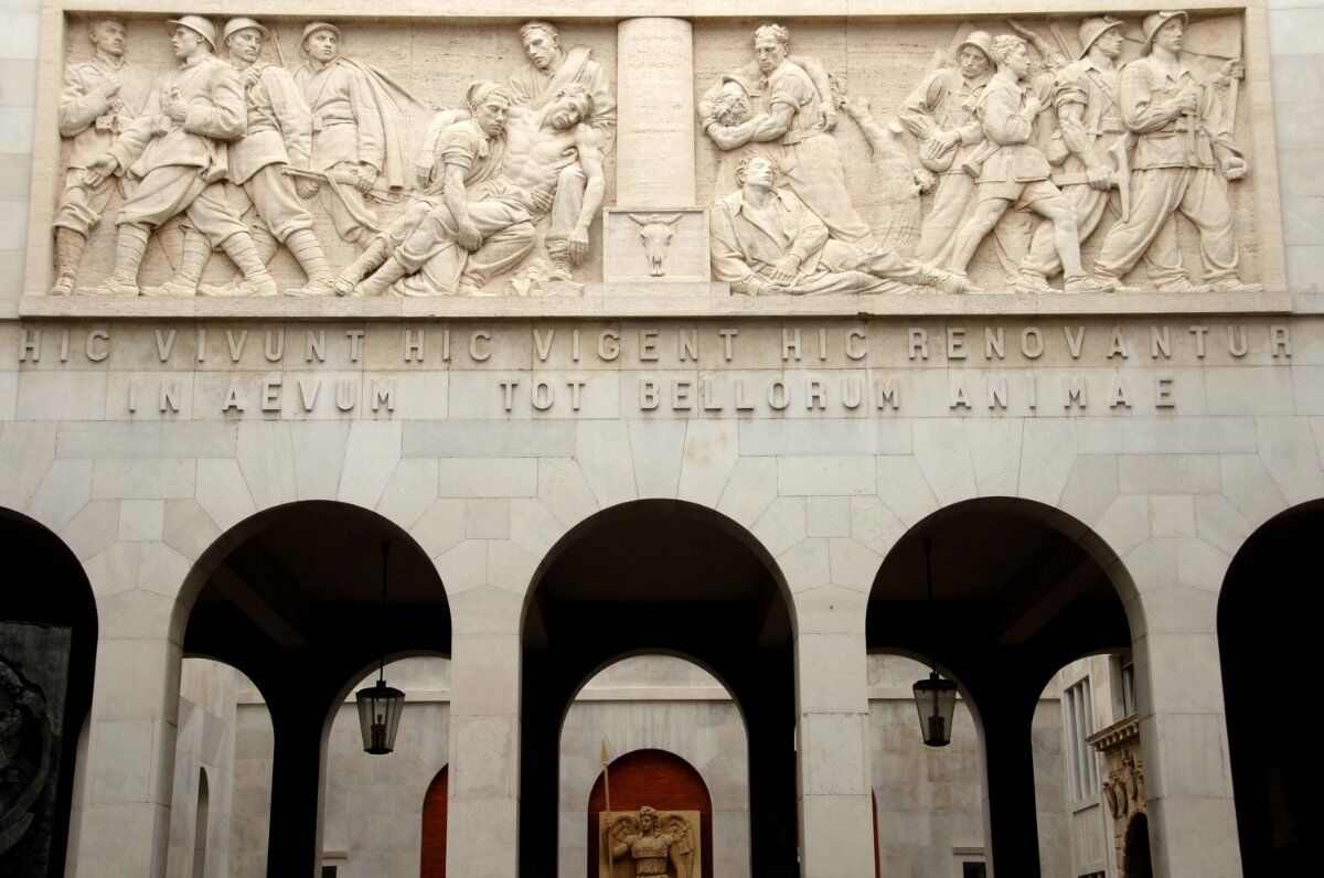 Padova: Palazzo Bo tra Curiosità, Scienza e Cultura Padova: Palazzo Bo tra Curiosità, Scienza e Cultura desktop picture