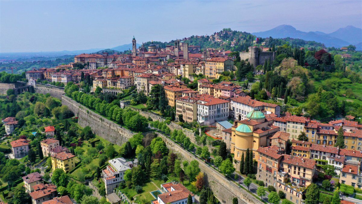 Caccia al Tesoro a Bergamo, l'Instancabile Città dei Mille desktop picture