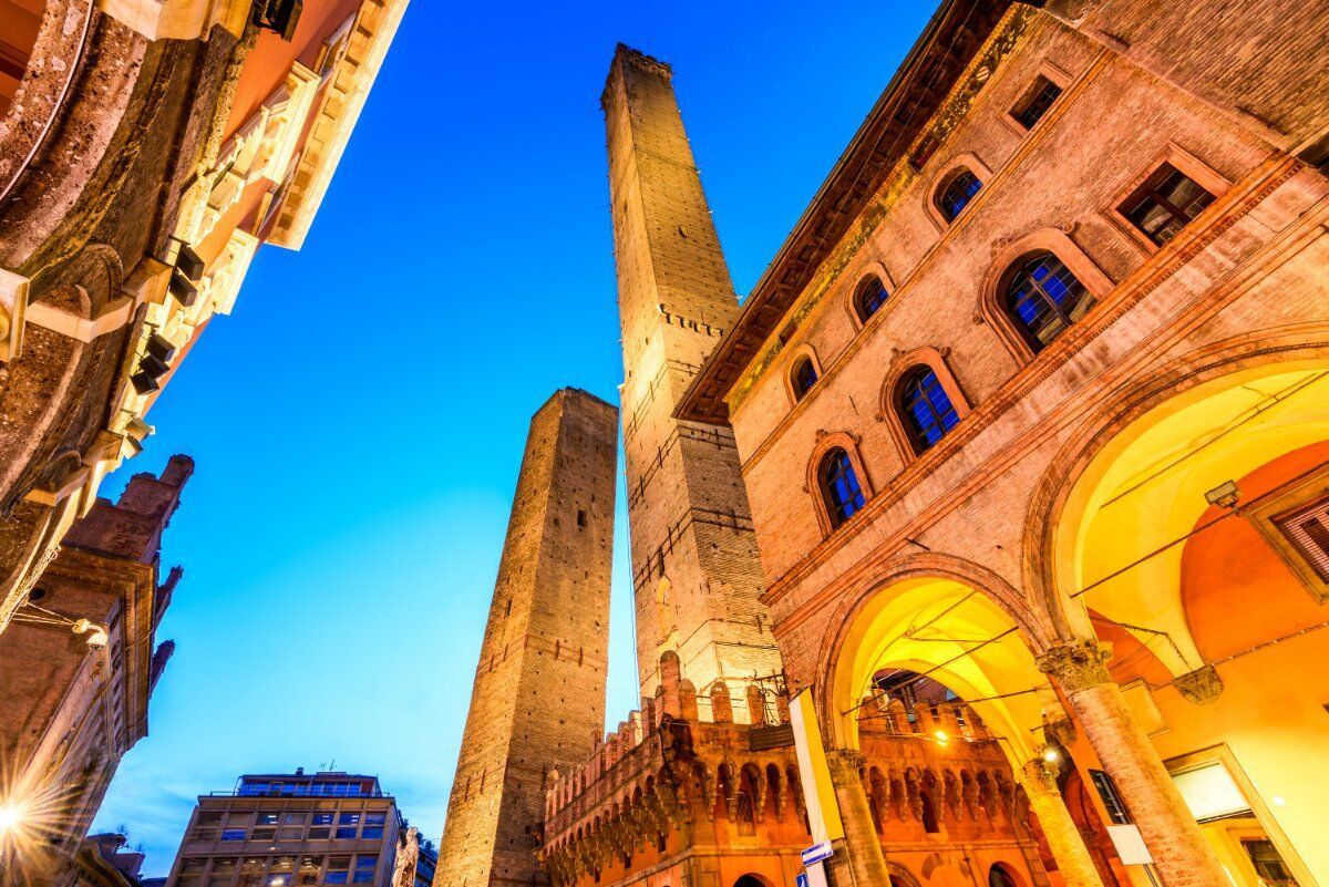 Un Misterioso Tour nella Bologna Esoterica Un Misterioso Tour nella Bologna Esoterica desktop picture
