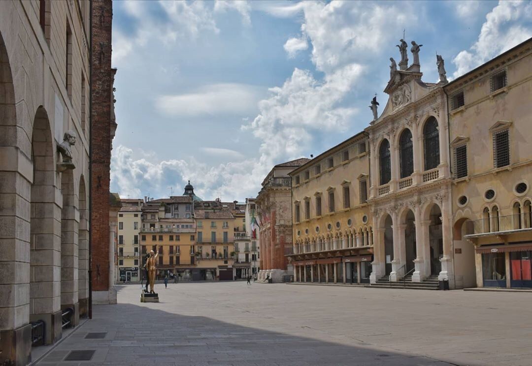 Uscita Interattiva in Inglese: Vicenza, Paradiso Palladiano desktop picture