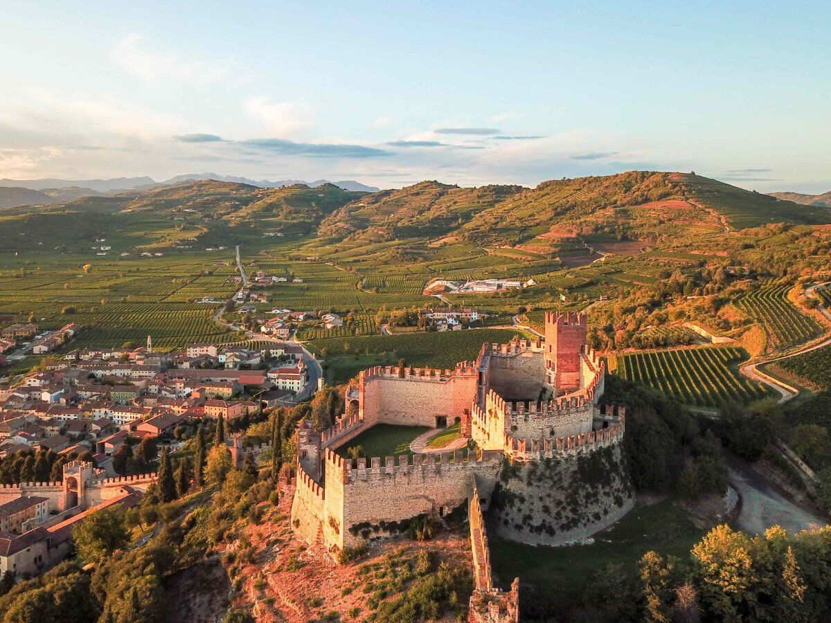 Soave: Il Borgo e il Castello desktop picture