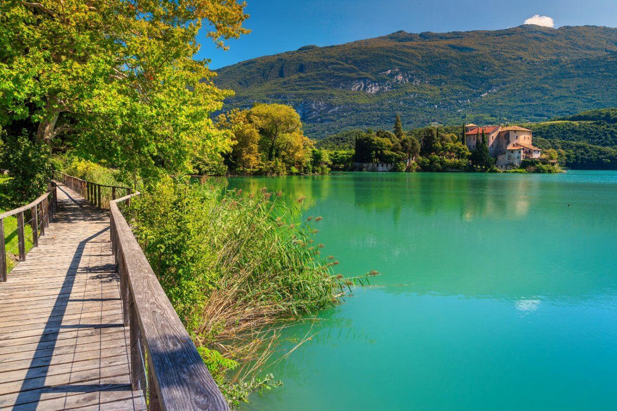 Passeggiata Guidata tra il Lago di Toblino e il suo Castello desktop picture