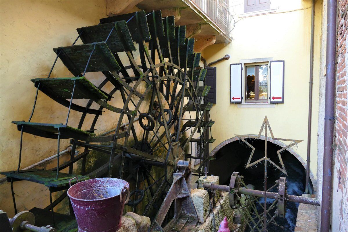 La Magia del Natale: Uscita di Gruppo a Borghetto sul Mincio La Magia del Natale: Uscita di Gruppo a Borghetto sul Mincio desktop picture