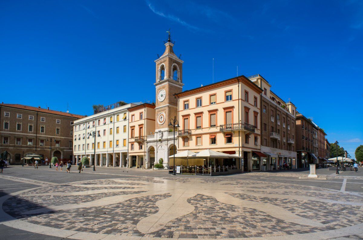 Rimini: Una Passeggiata Guidata tra Arte e Cultura - POMERIGGIO desktop picture