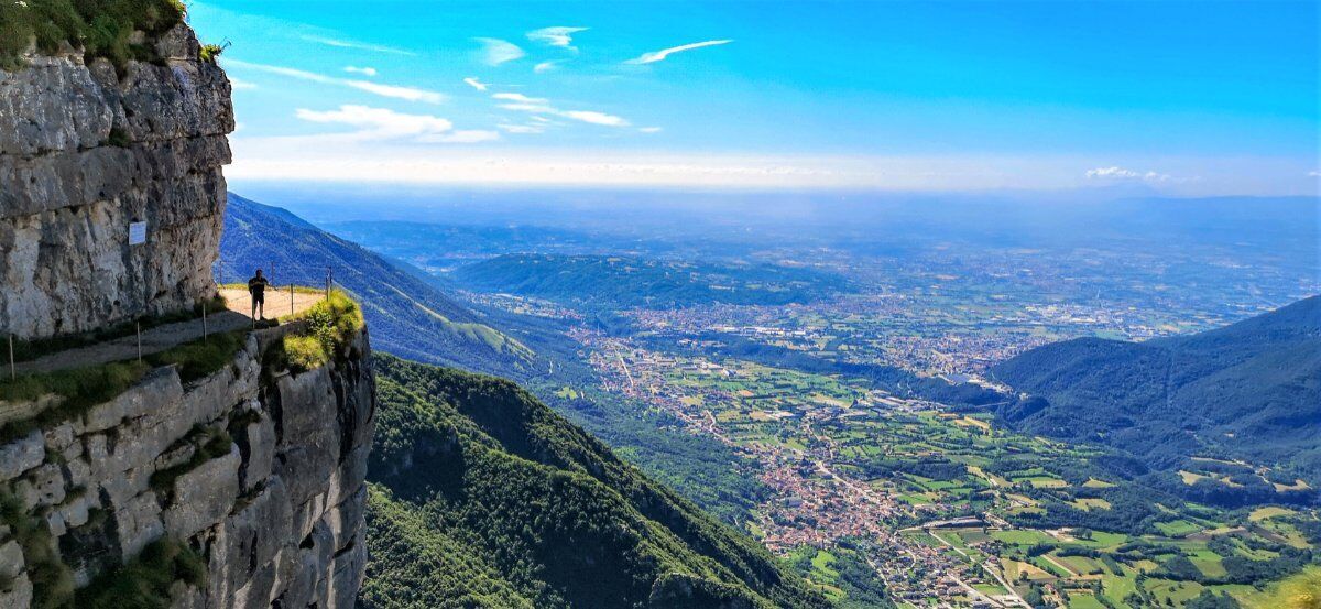 I suggestivi sentieri del Monte Cengio: l'ultimo baluardo difensivo desktop picture