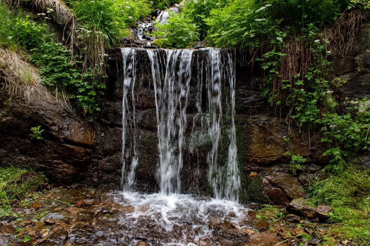 Valsaviore: Trekking tra Storia e Natura desktop picture