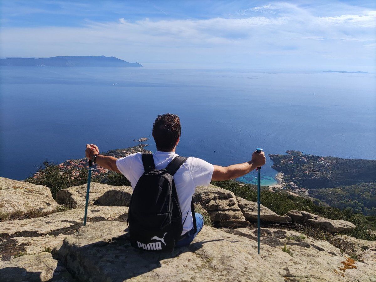 Trekking all’Isola del Giglio Trekking all’Isola del Giglio desktop picture