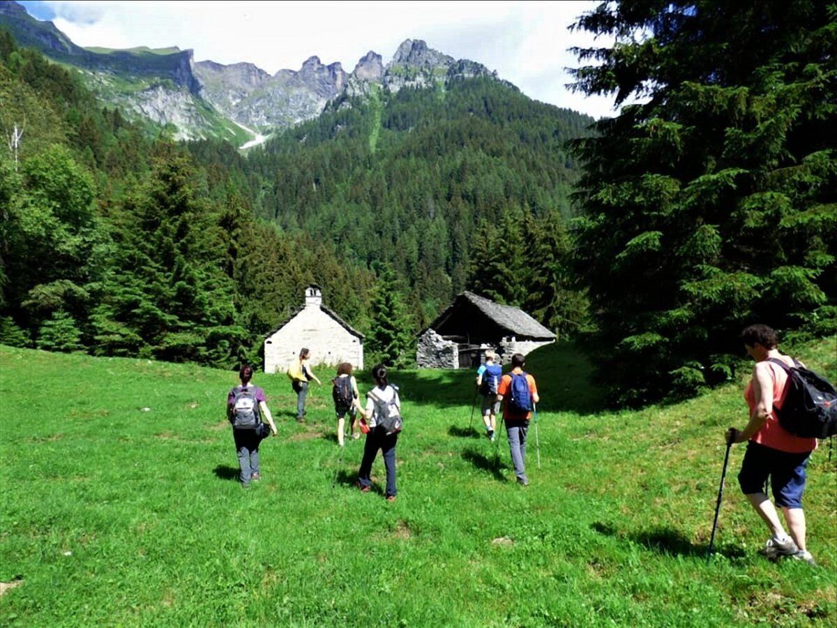 Da Foppiano al Sasso di Gravellona: Trekking in Val Antigorio desktop picture