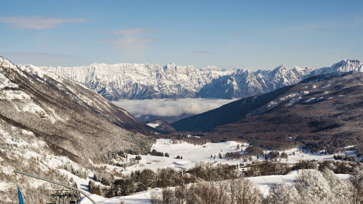 Ciaspolata a Piancavallo: Un'esperienza nella Natura Incontaminata Ciaspolata a Piancavallo: Un'esperienza nella Natura Incontaminata desktop picture