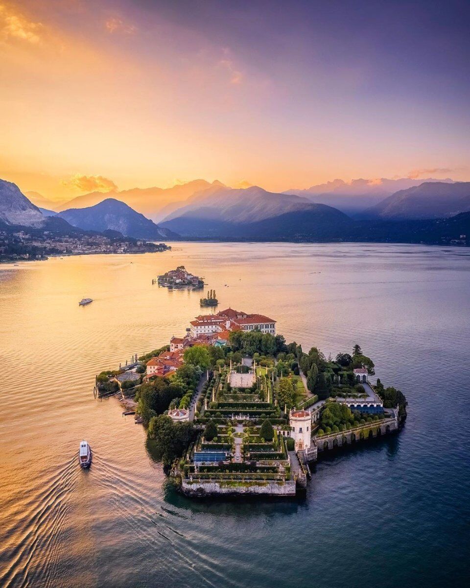Il Lago Maggiore e Le Isole Borromee Il Lago Maggiore e Le Isole Borromee desktop picture