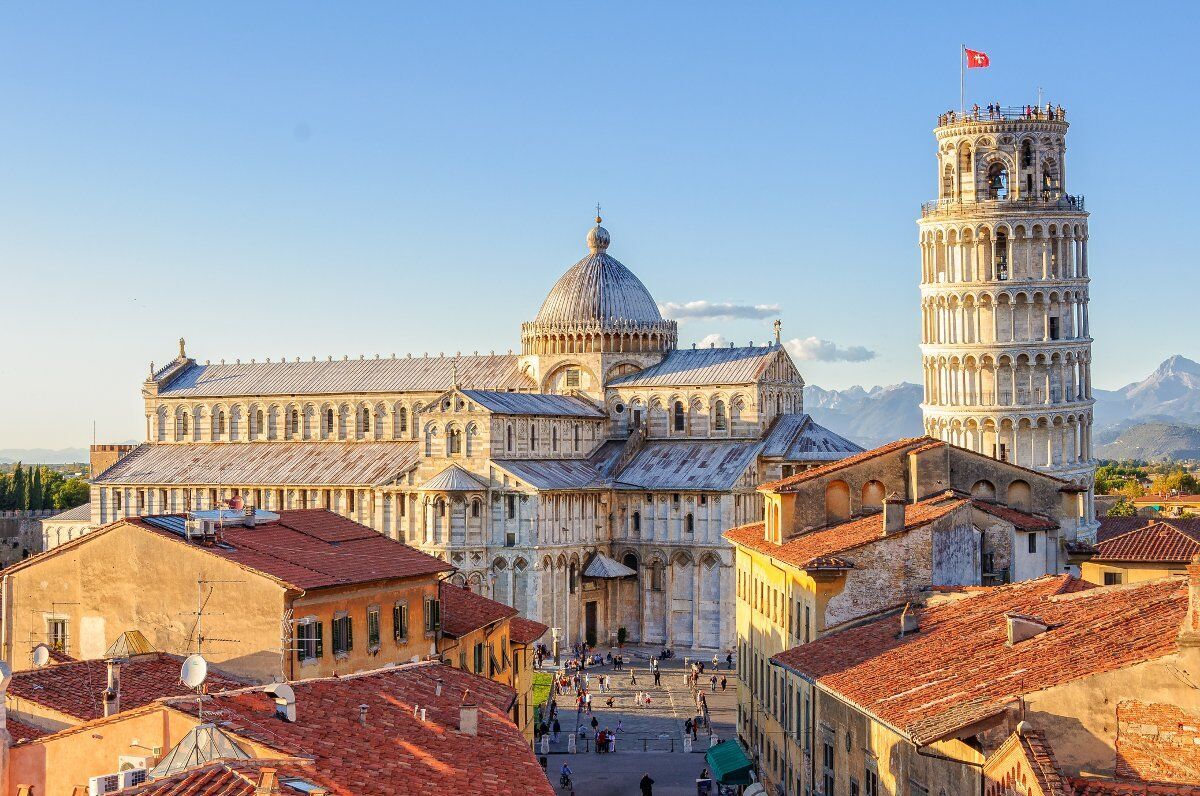 Tour guidato in Piazza dei Miracoli: tra simboli e allegorie Tour guidato in Piazza dei Miracoli: tra simboli e allegorie desktop picture