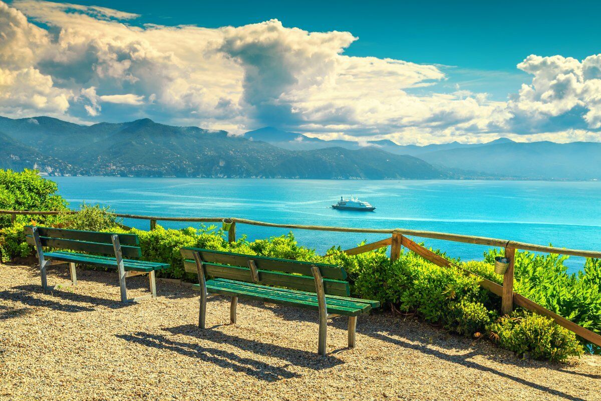 Una Passeggiata al Faro di Portofino desktop picture
