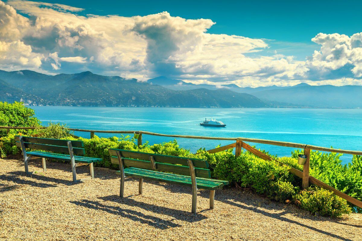 Una Passeggiata al Faro di Portofino Una Passeggiata al Faro di Portofino desktop picture