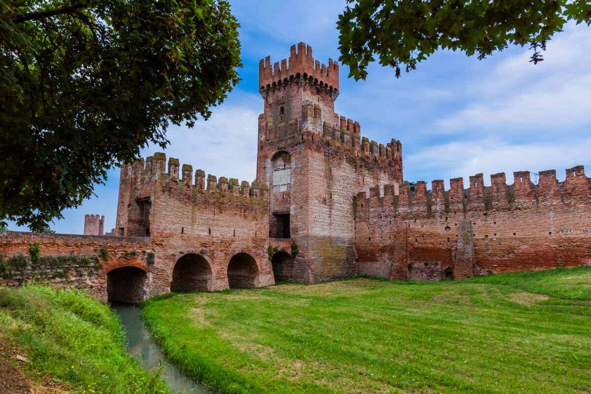 Un Tour a spasso nel Medioevo: Il Borgo di Montagnana desktop picture