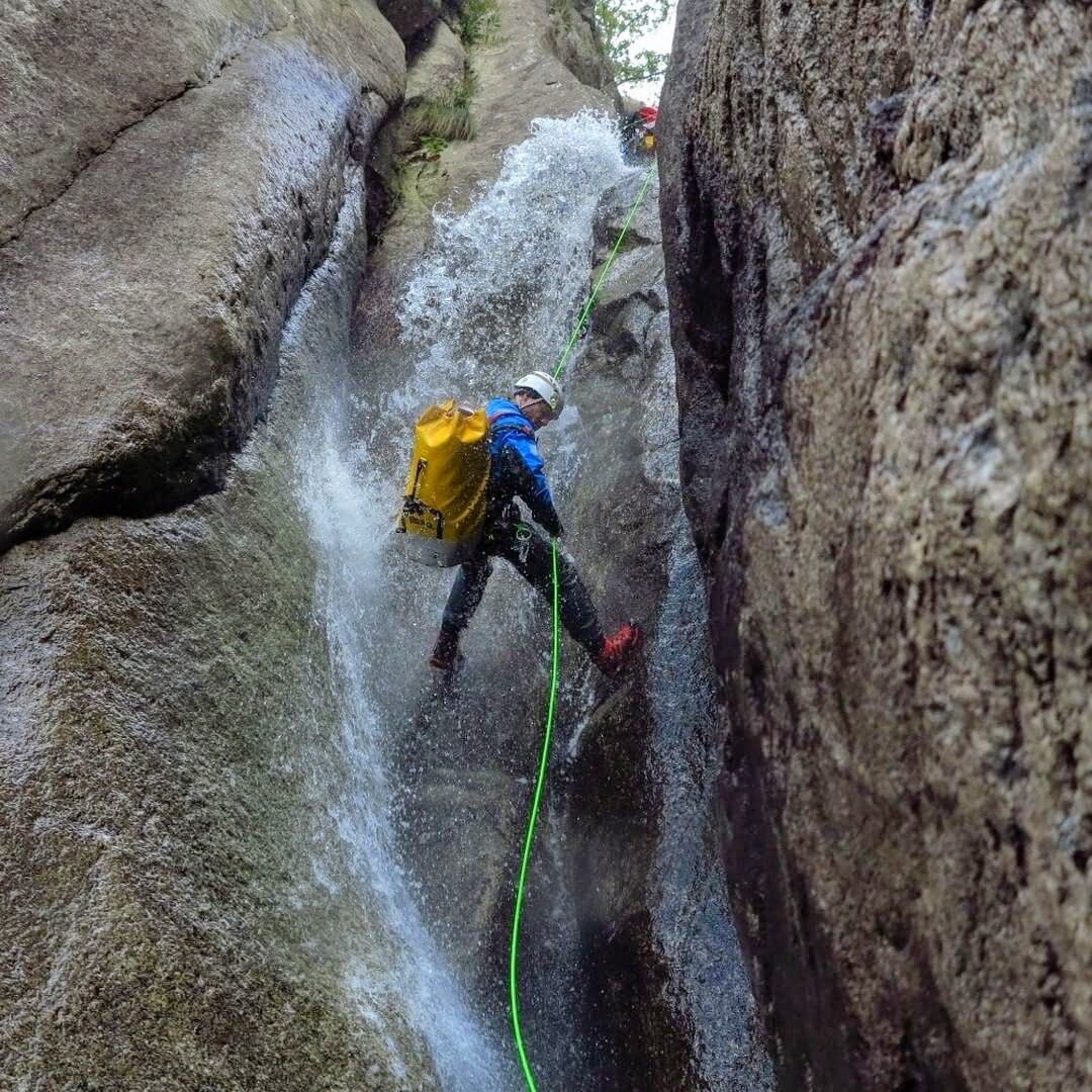 Canyoning nel Torrente Sorba alle Pendici del Monte Rosa desktop picture