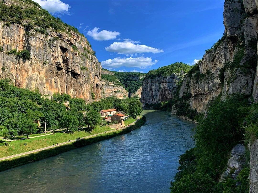 Kayak nel Fiume Adige e Visita all'antico Forte di Ceraino Kayak nel Fiume Adige e Visita all'antico Forte di Ceraino desktop picture