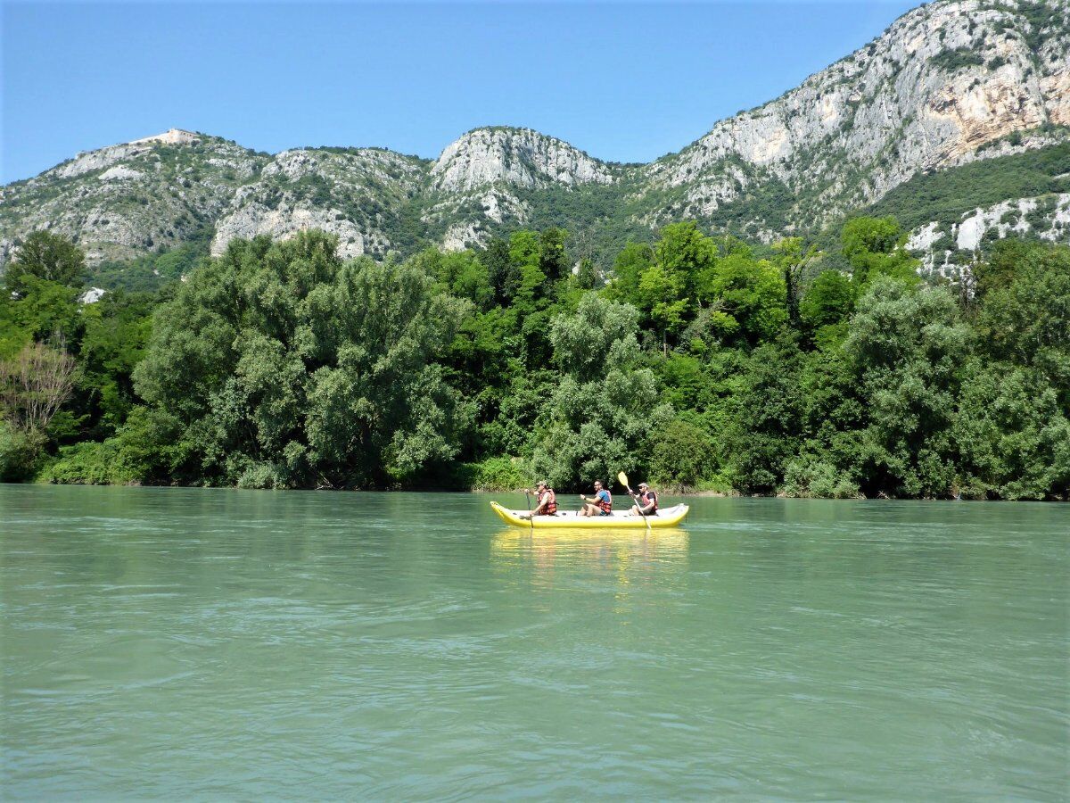 Kayak nel Fiume Adige e Visita all'antico Forte di Ceraino Kayak nel Fiume Adige e Visita all'antico Forte di Ceraino desktop picture