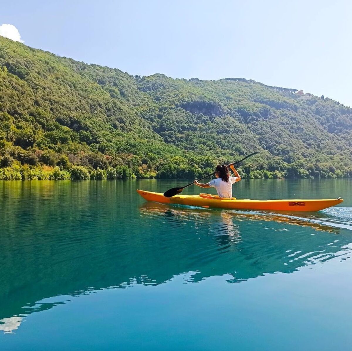 Tour in Kayak della Roma Antica: il Lago dei Papi e degli Imperatori Tour in Kayak della Roma Antica: il Lago dei Papi e degli Imperatori desktop picture