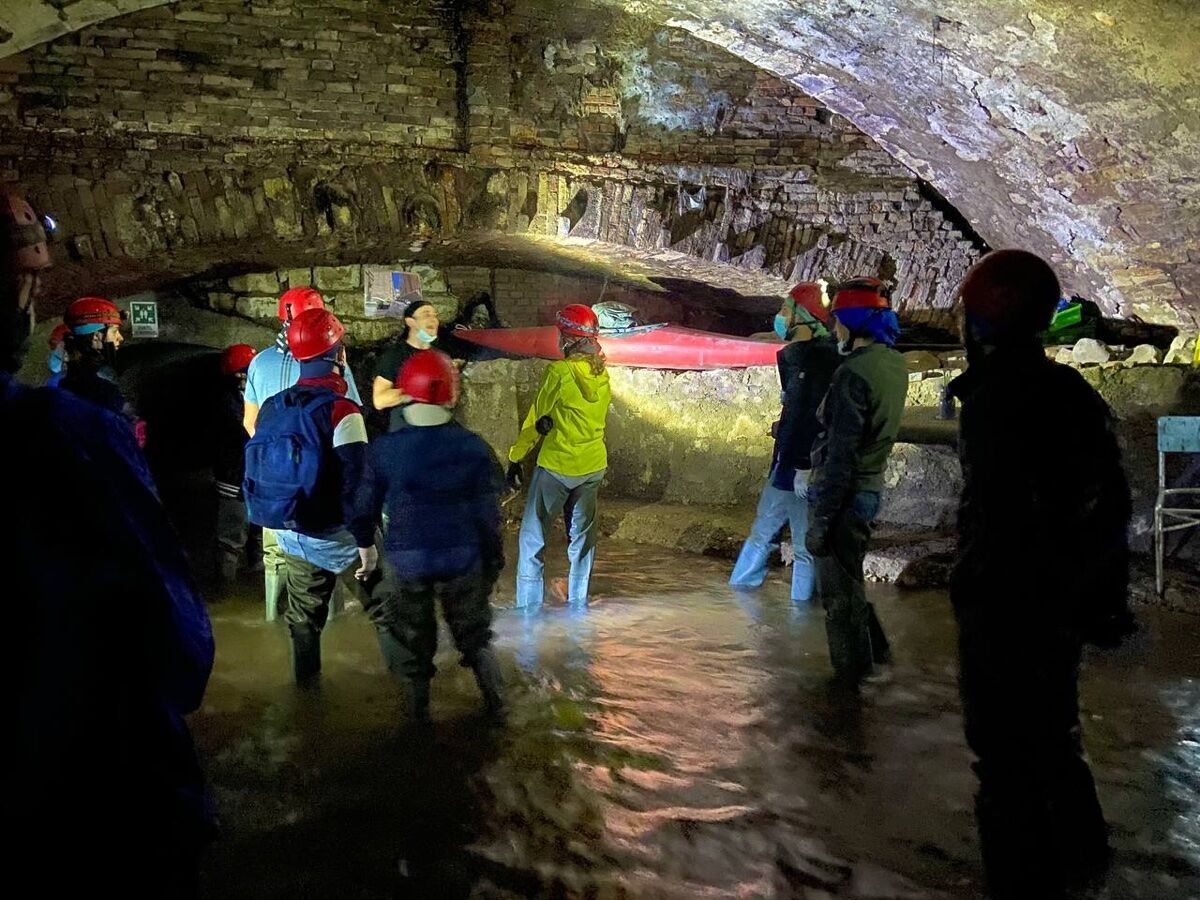 Speleologia Urbana: Tour alla Scoperta della Brescia Sotterranea desktop picture