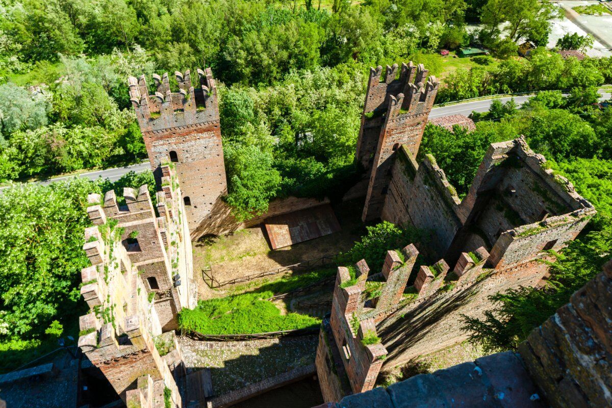 Castell'Arquato: Un Magico Percorso nel Medioevo desktop picture