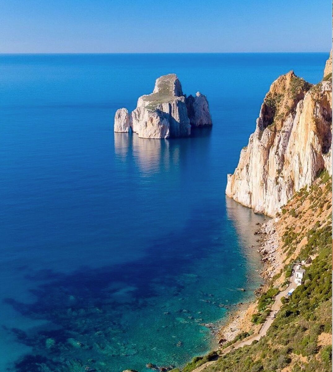 Alla Scoperta della Sardegna: Cuore del Mediterraneo (Online) desktop picture