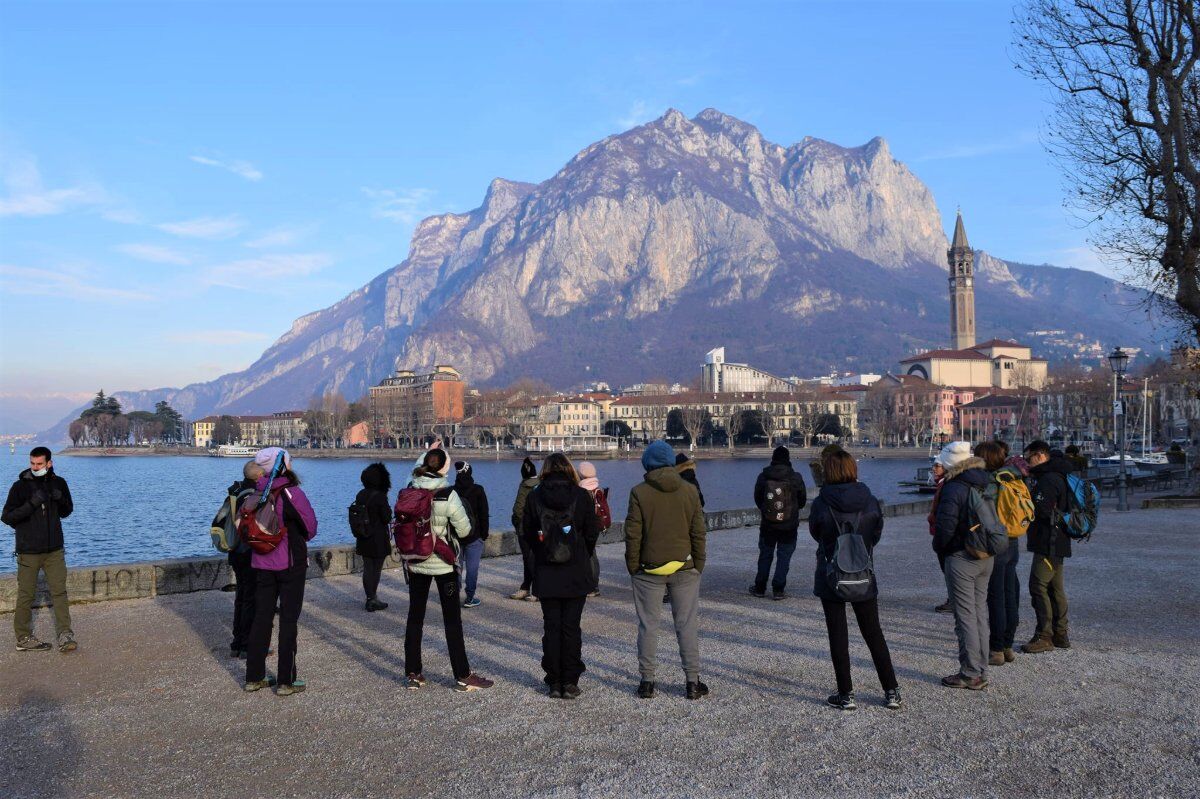 Tra Lecco e il Monte Barro: Passeggiata Sensoriale sul Lago di Como desktop picture