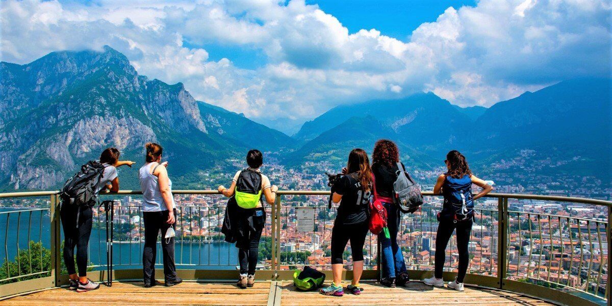 Tra Lecco e il Monte Barro: Passeggiata Sensoriale sul Lago di Como desktop picture