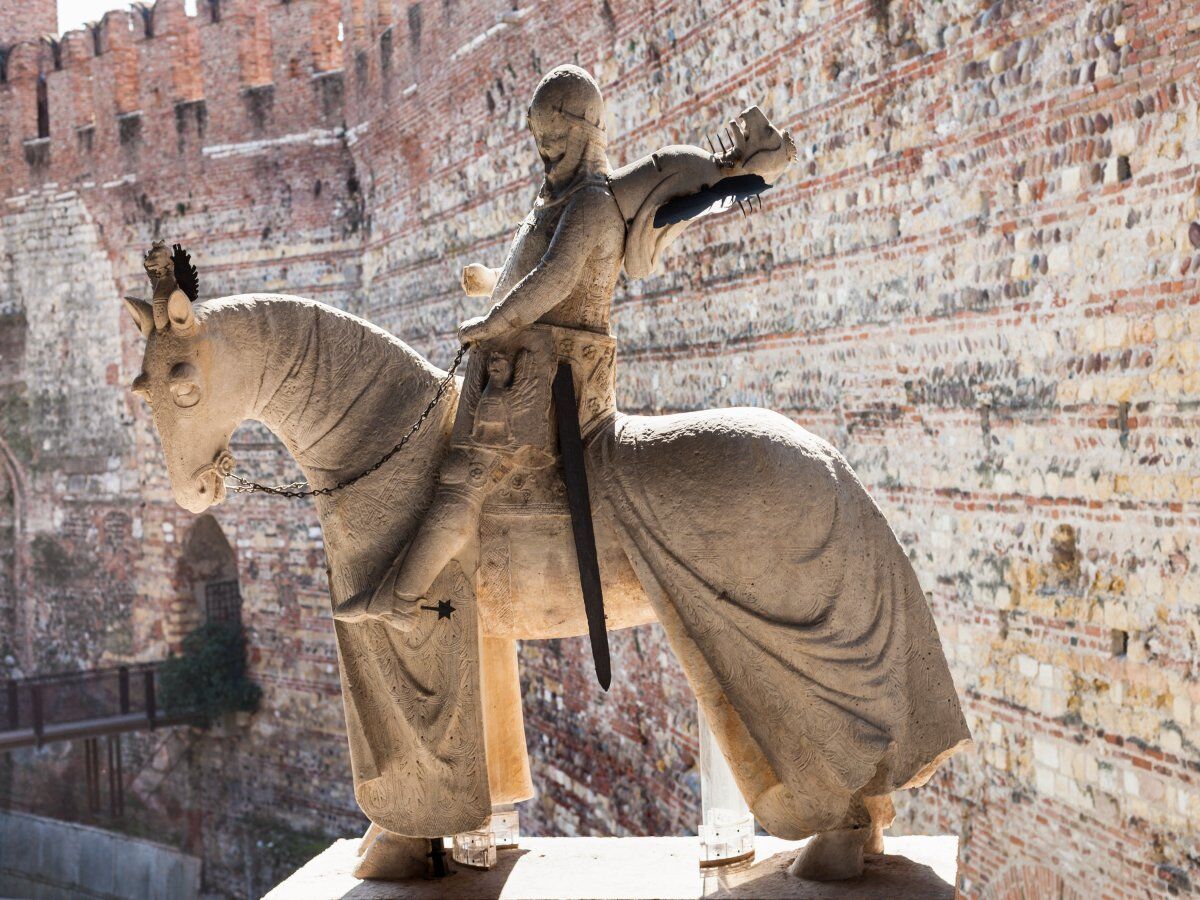 Trekking Urbano a Verona sulle orme di Dante Alighieri desktop picture