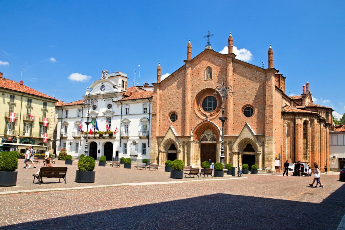 Visita Guidata della Cattedrale di Asti e del suo Borgo desktop picture
